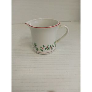 3" Holly‎ Creamer
